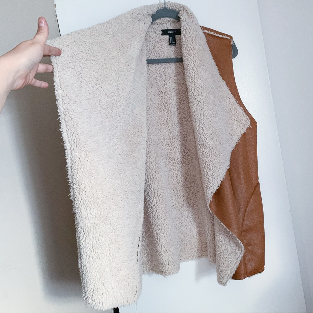 Forever 21 Faux Sheepskin Vest - Picture 2 of 8